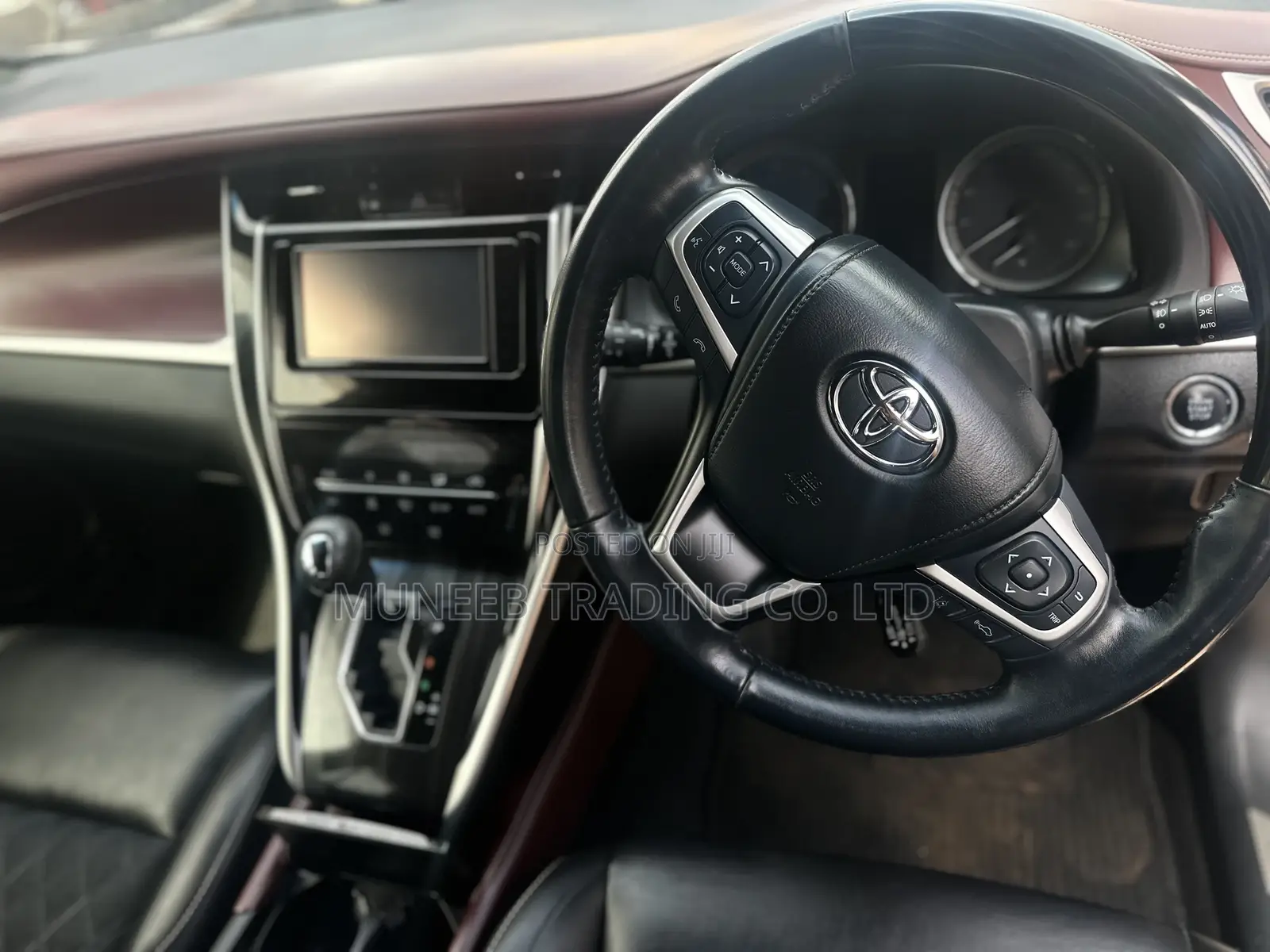 Toyota Harrier 2.0 2018 White