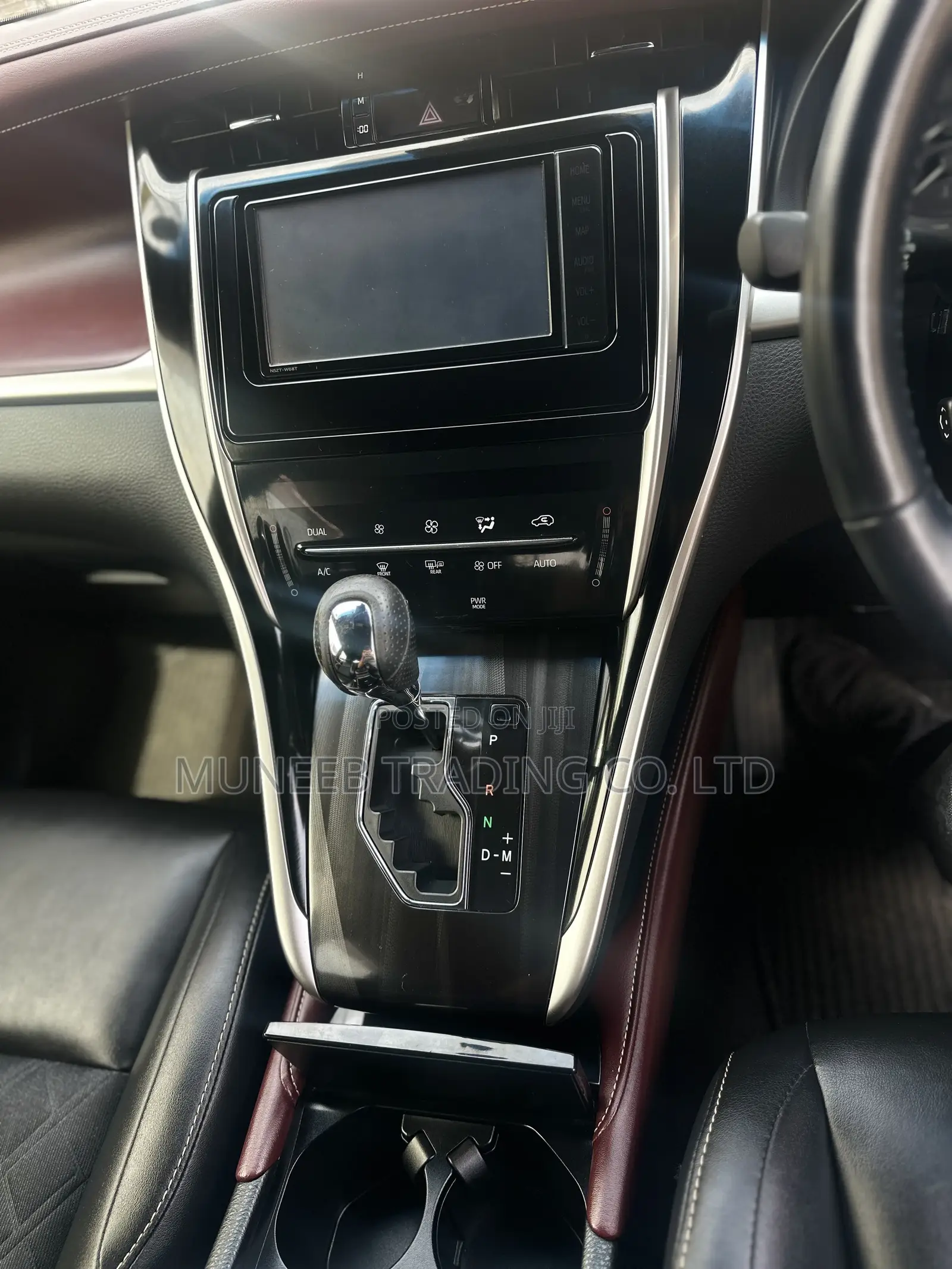 Toyota Harrier 2.0 2018 White