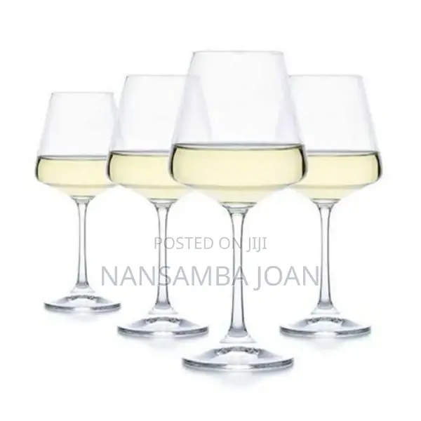 6 Pieces of Diamond Shaped Wine Glasses