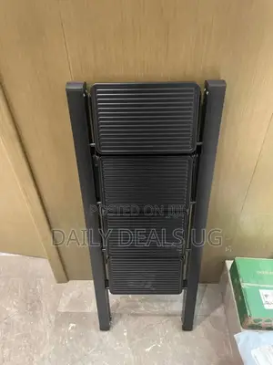 Metallic Adjustable Ladder