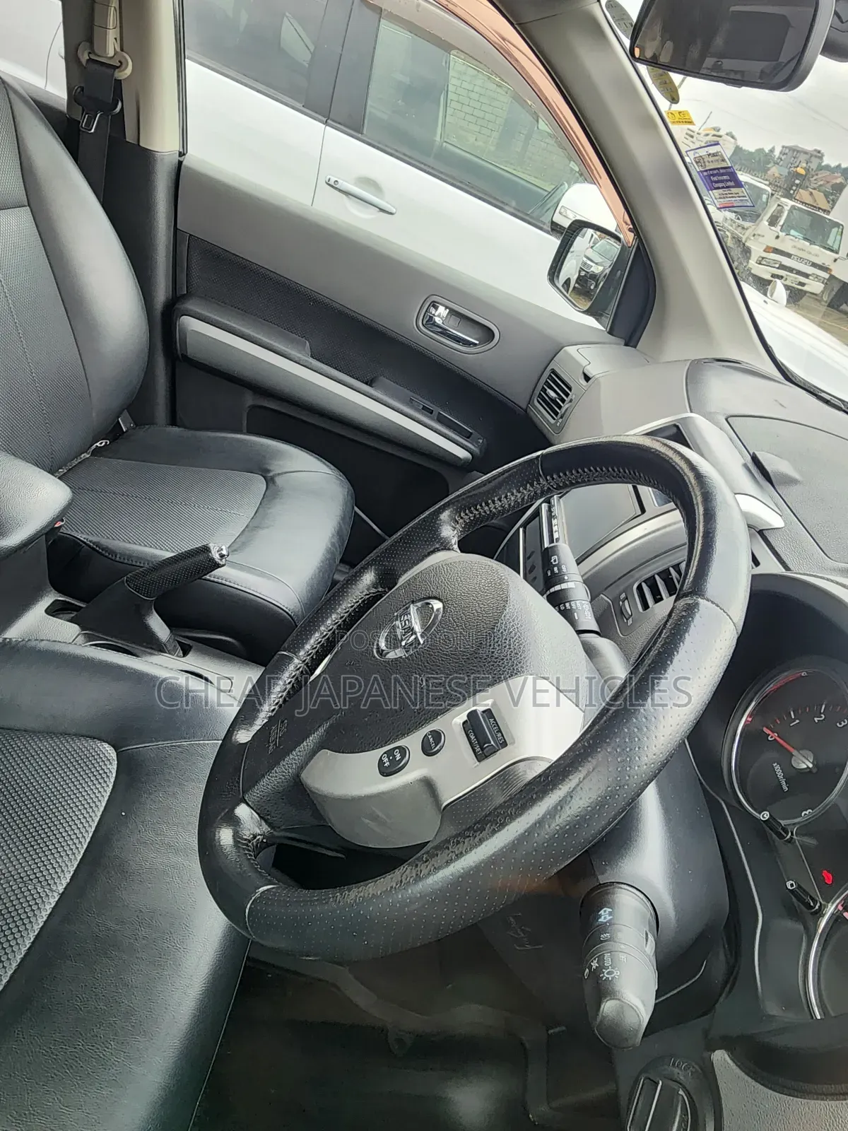 Nissan X-Trail 2.0 Petrol XE 2010 Black
