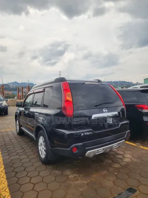 Nissan X-Trail 2.0 Petrol XE 2010 Black