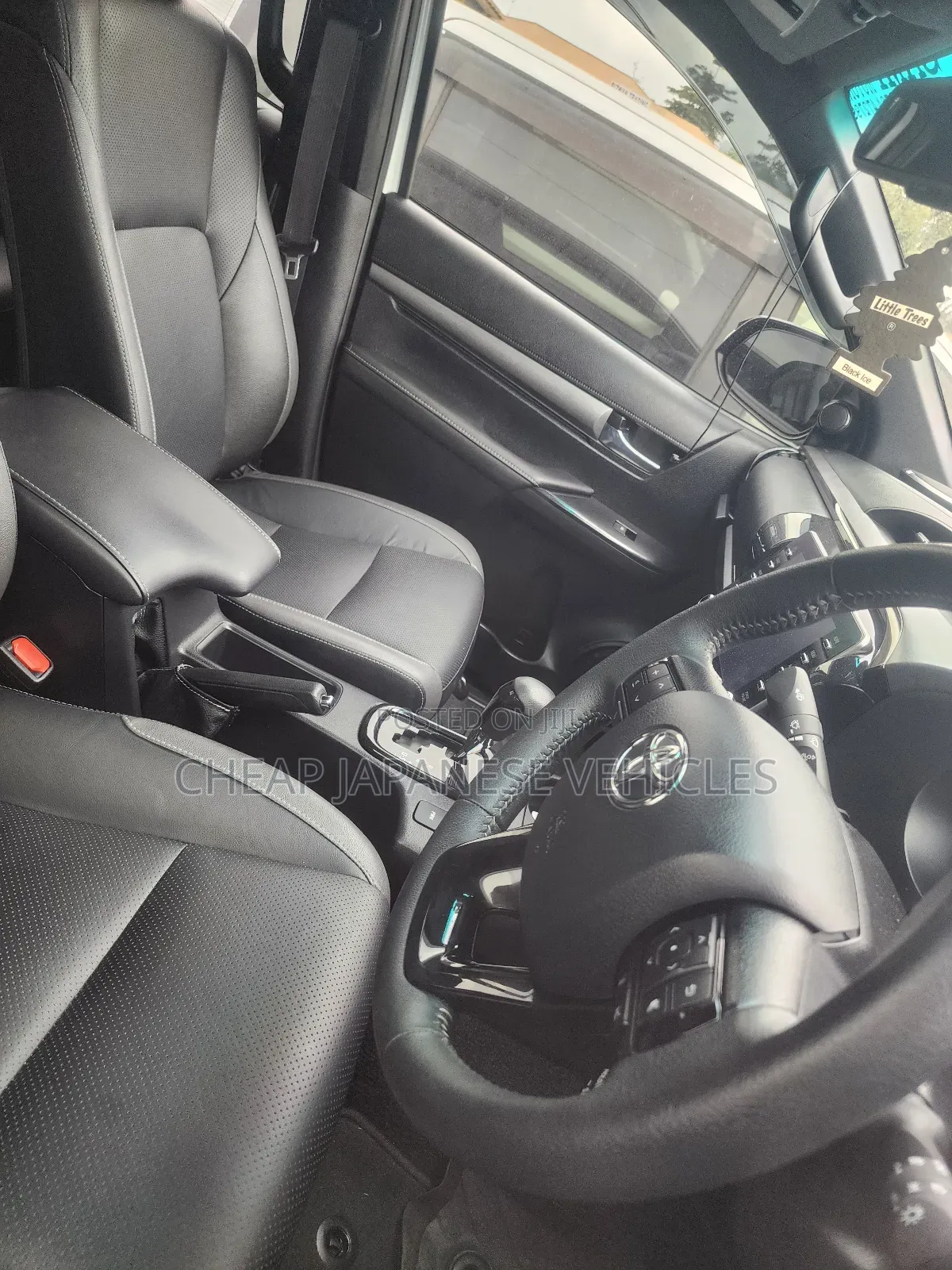New Toyota Hilux 2024 White