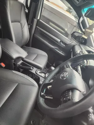 New Toyota Hilux 2024 White