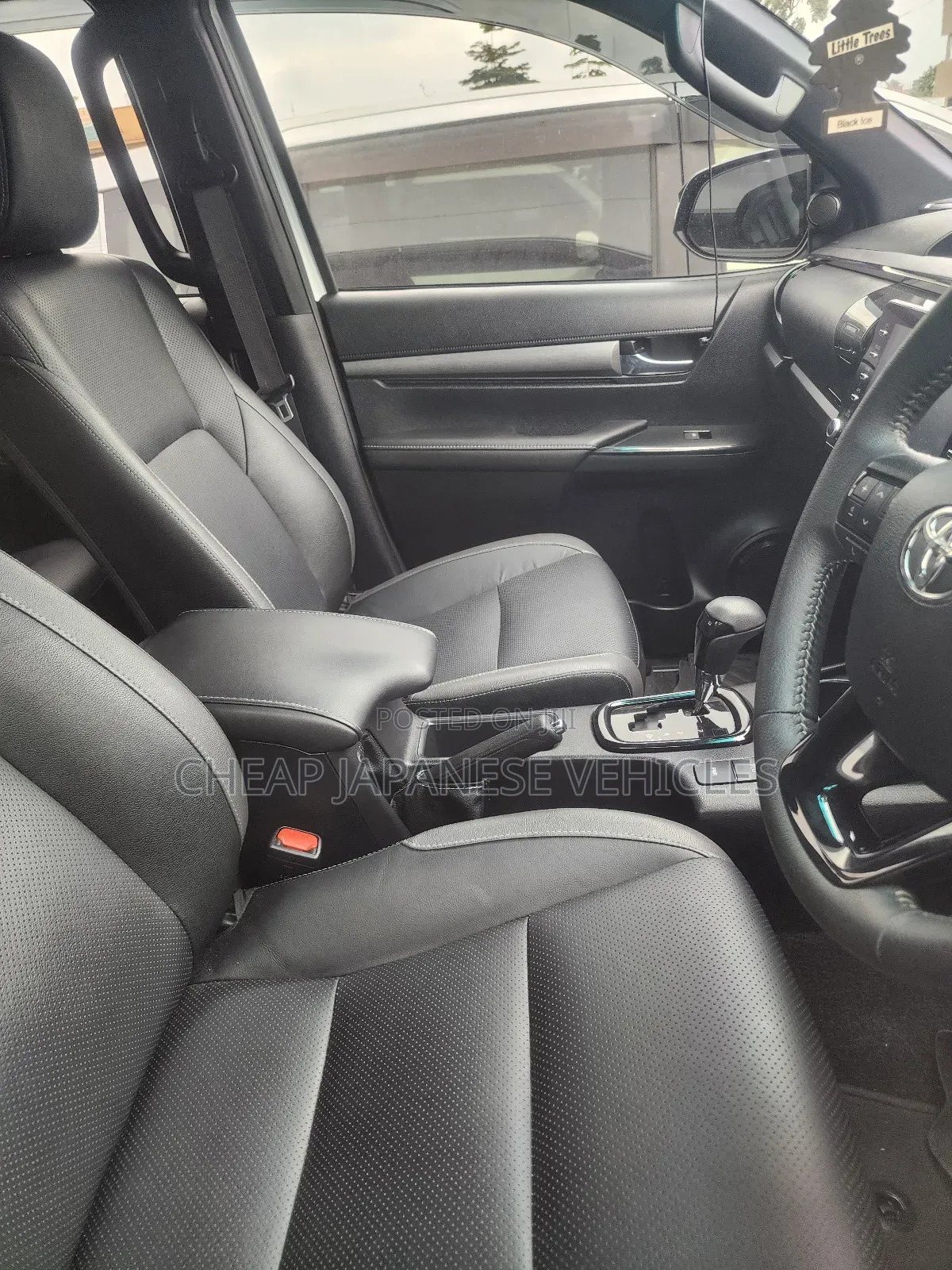 New Toyota Hilux 2024 White