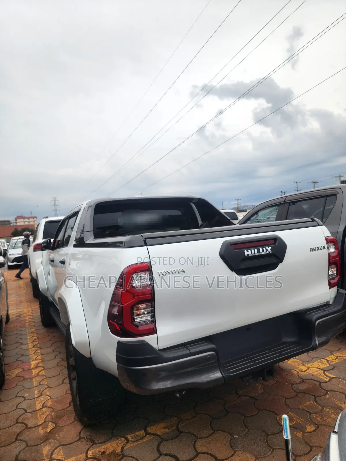 New Toyota Hilux 2024 White
