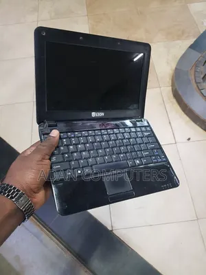 Laptop RM Minibook 110 2GB Intel Celeron HDD 160GB