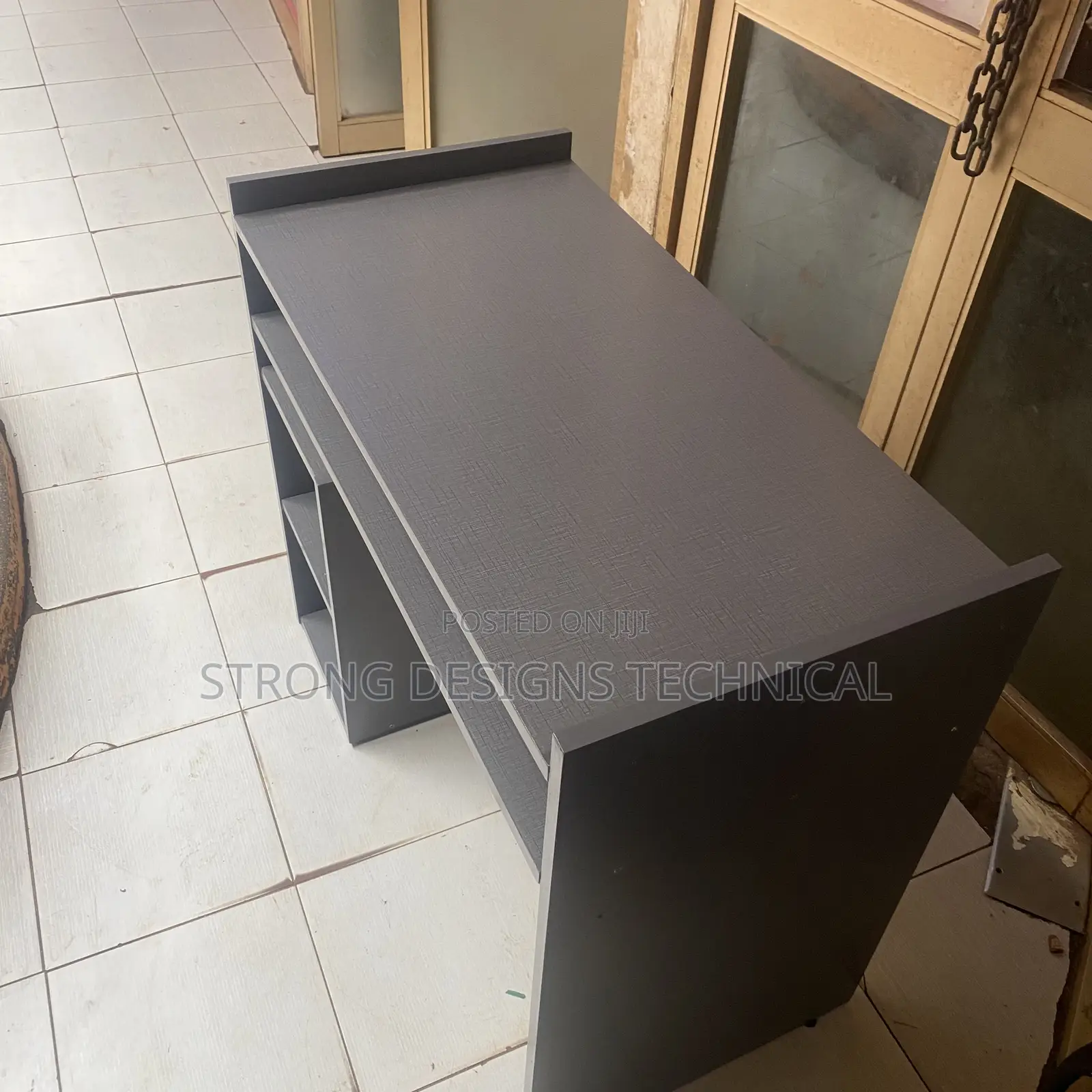 Manicure Table / Multipurpose Table / Reading / Study Desk.