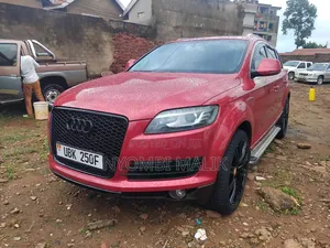 Photo - Audi Q7 3.0 TDI Quattro 2012 Red