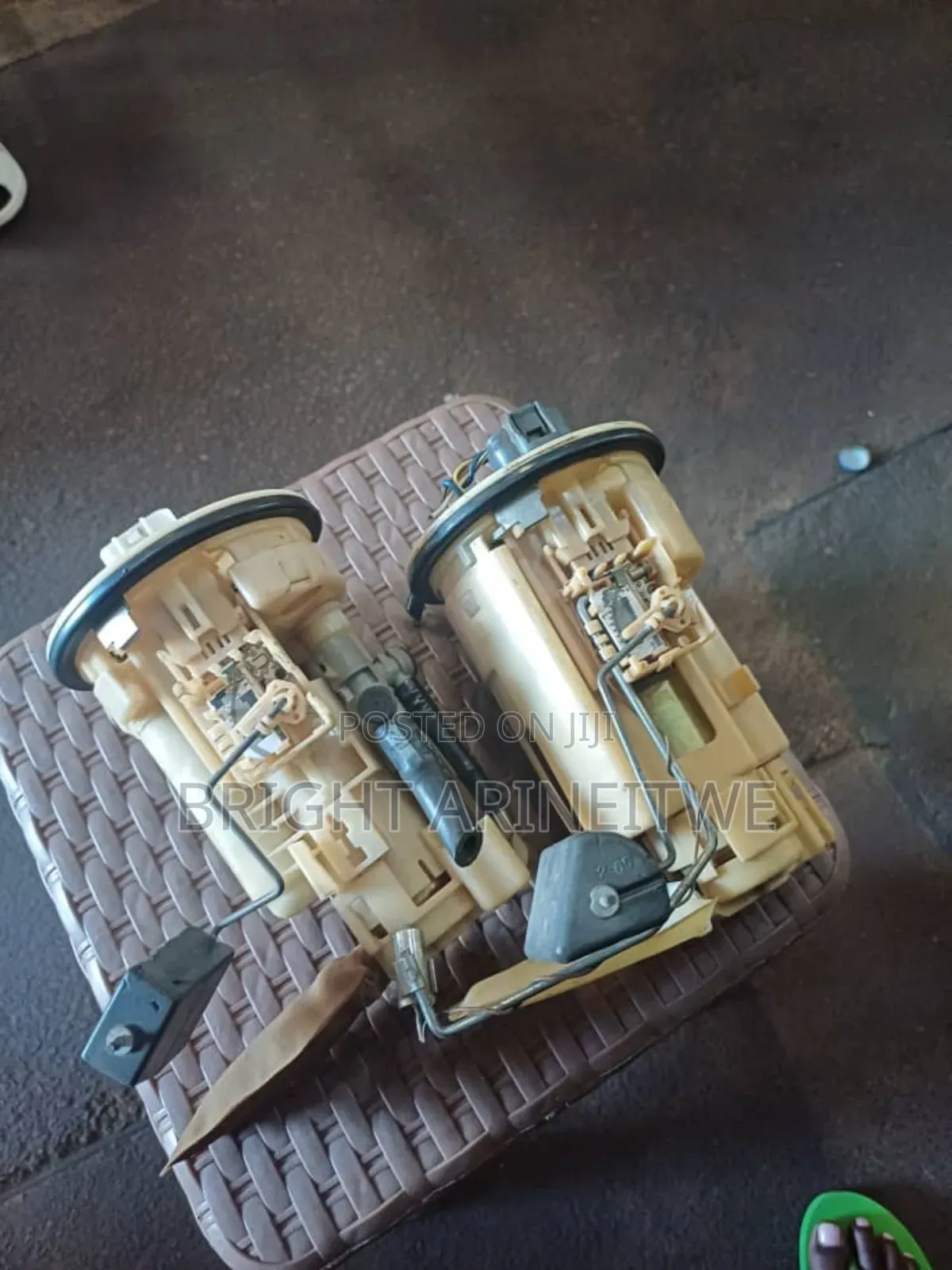 Fuel Pump Assembly for Toyota Vanguard.