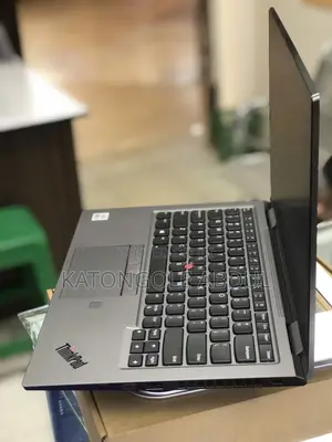 New Laptop Lenovo Thinkpad X1 Yoga 16GB Intel Core I7 SSD 512GB