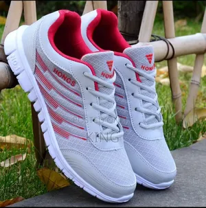 Valid Hongs Hom Sneakers