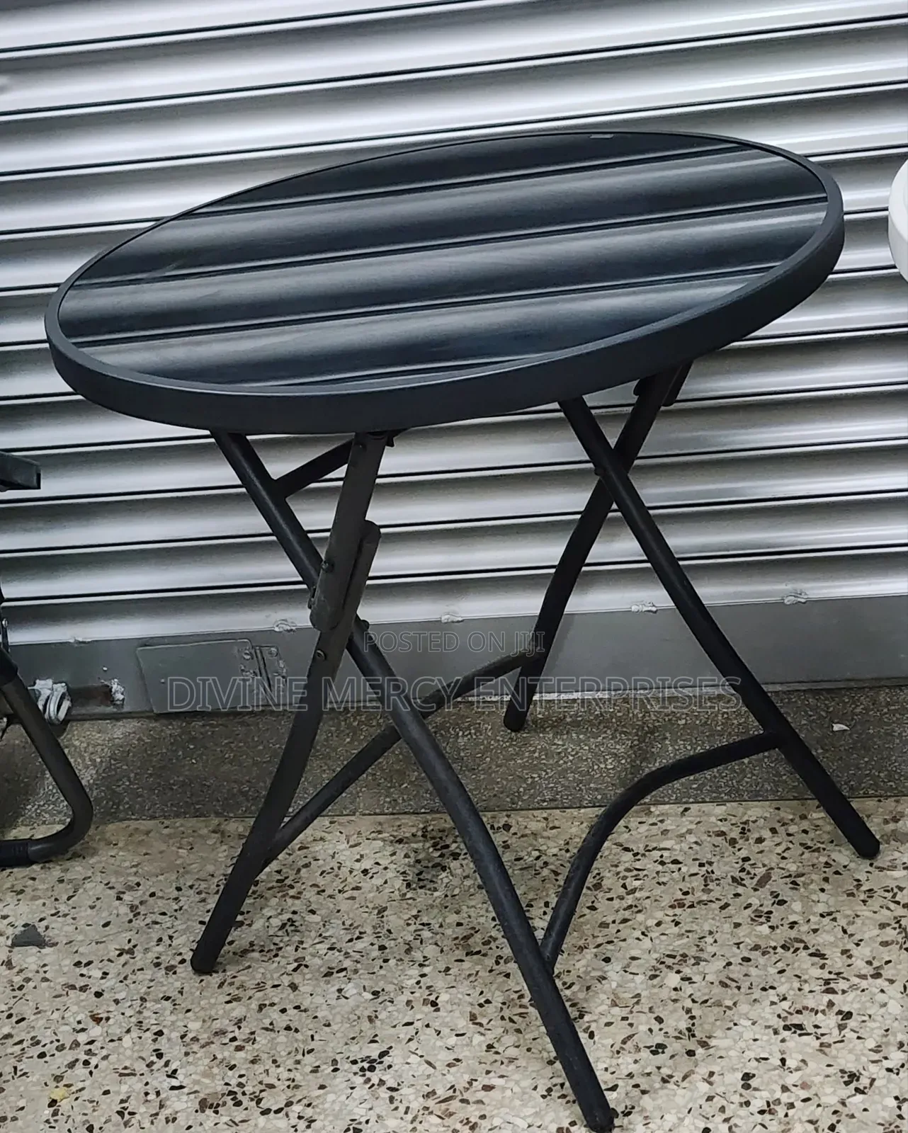Folded Round Glass Table
