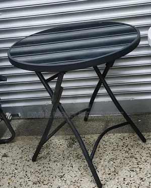Folded Round Glass Table