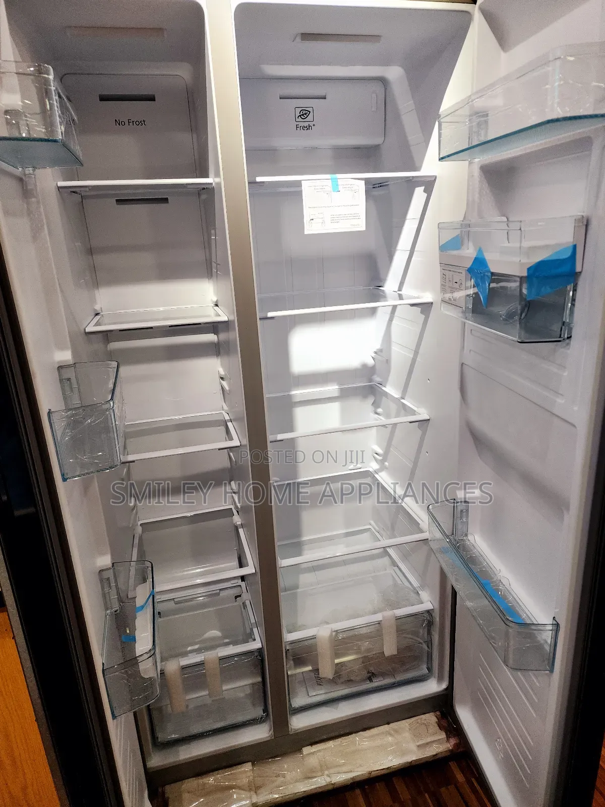 670ltrs Pixels Silver Color High End Refrigerator
