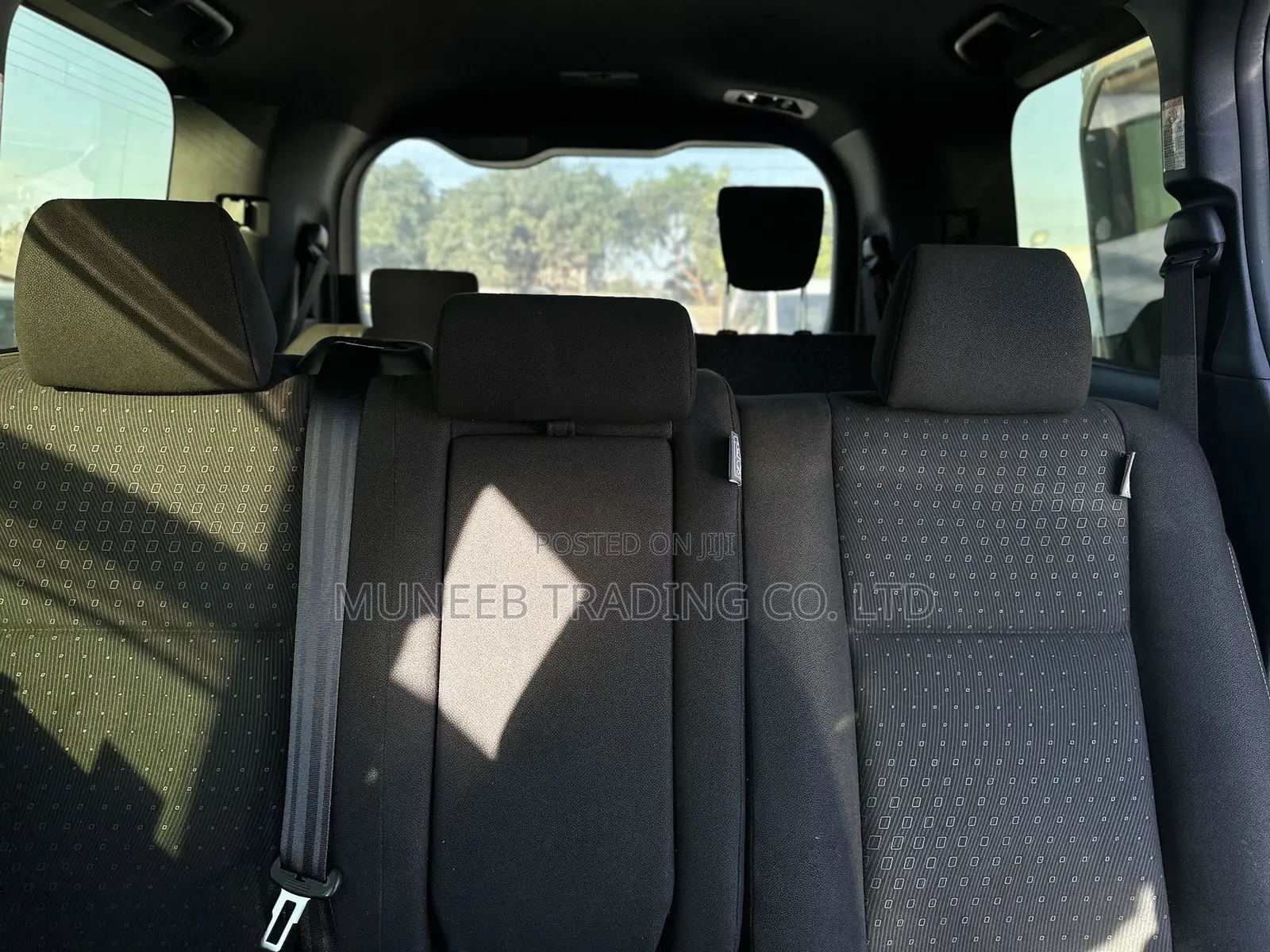 Toyota Noah 2.0 FWD (8 Seater) 2017 Silver