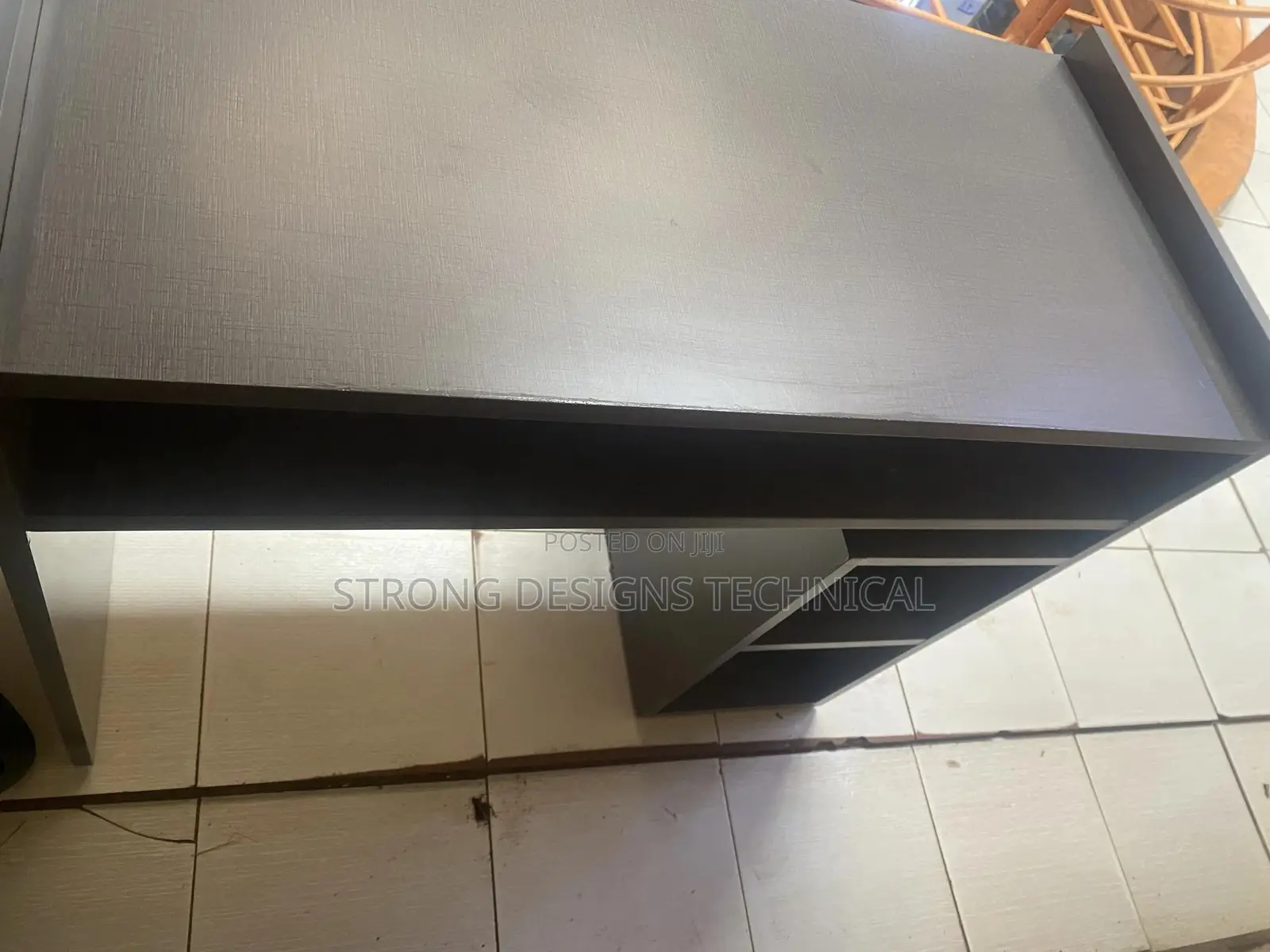 Manicure Table / Multipurpose Table / Reading / Study Desk.