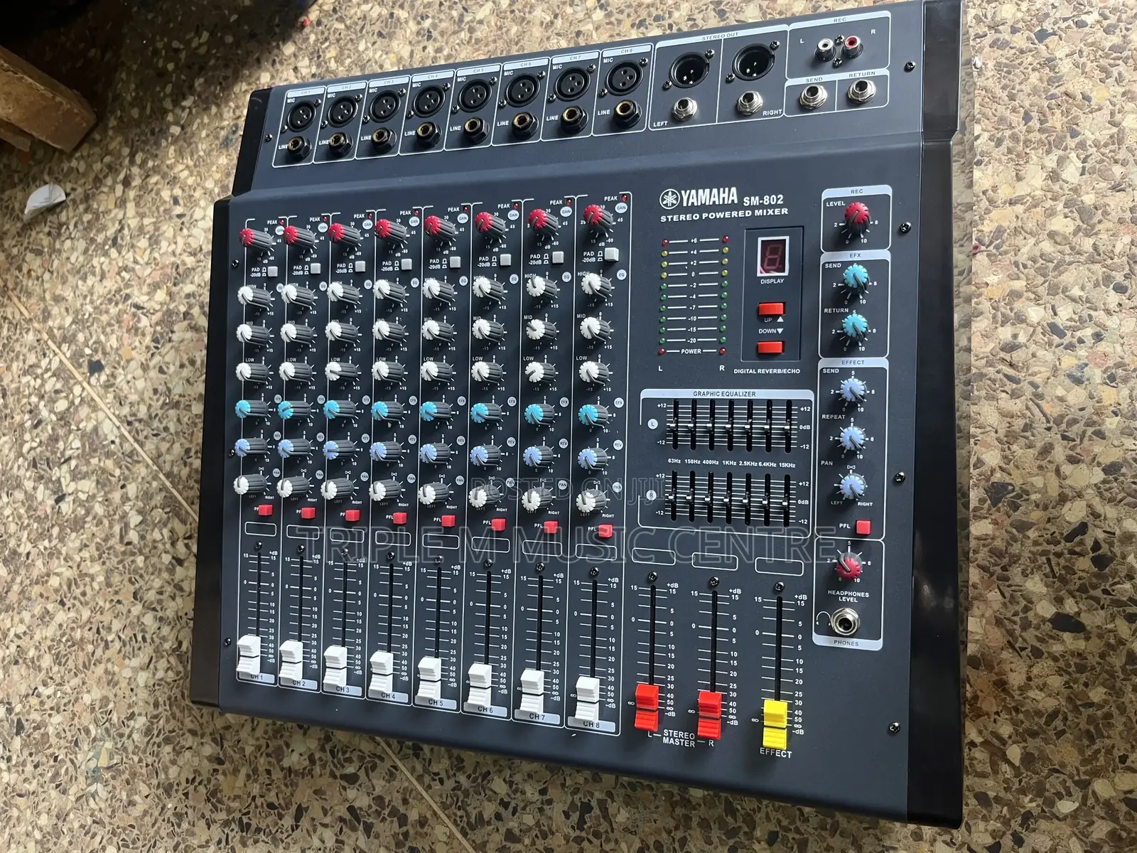 Yamaha 8 Line Amp Mixer