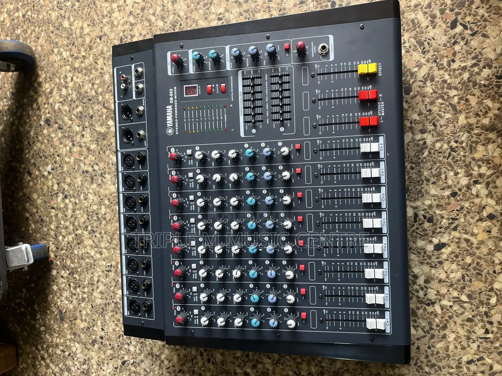 Yamaha 8 Line Amp Mixer