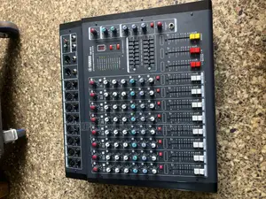 Yamaha 8 Line Amp Mixer