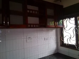 2bdrm House in Mpererwe Kitagobwa, Kawempe for rent