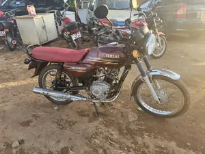 Yamaha Crux 2019 Brown