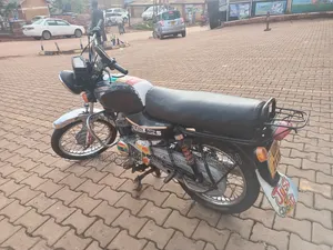 Bajaj Boxer 2012 Red