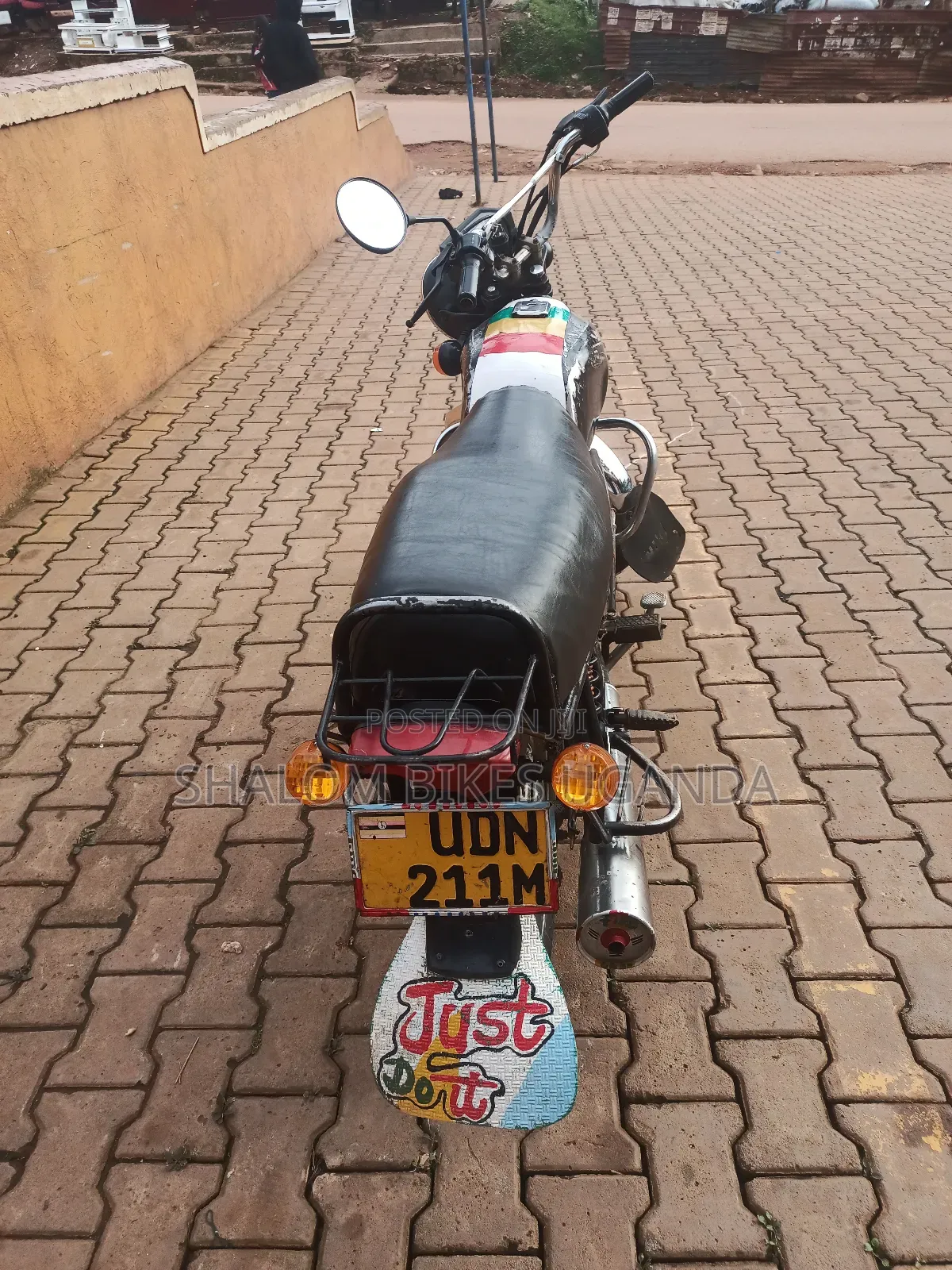 Bajaj Boxer 2012 Red