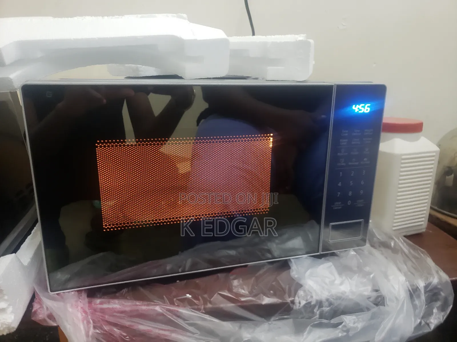 20 Litre Hisense Microwave Oven