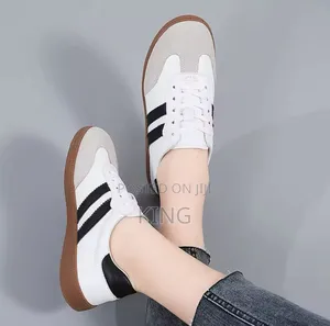 Factual Stylish Sneakers. Lit Samba