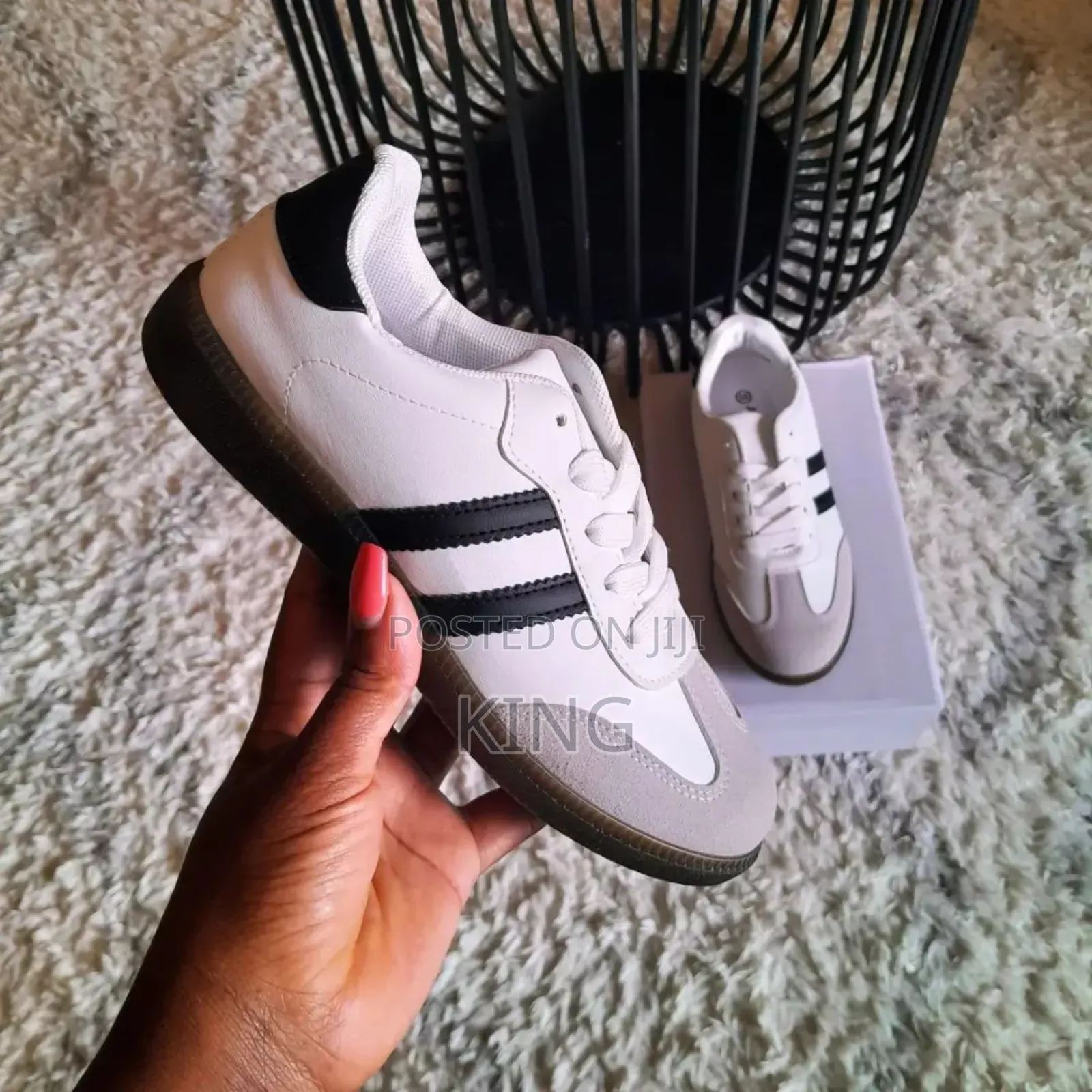 Loftus Stylish Sneakers. Lit Samba
