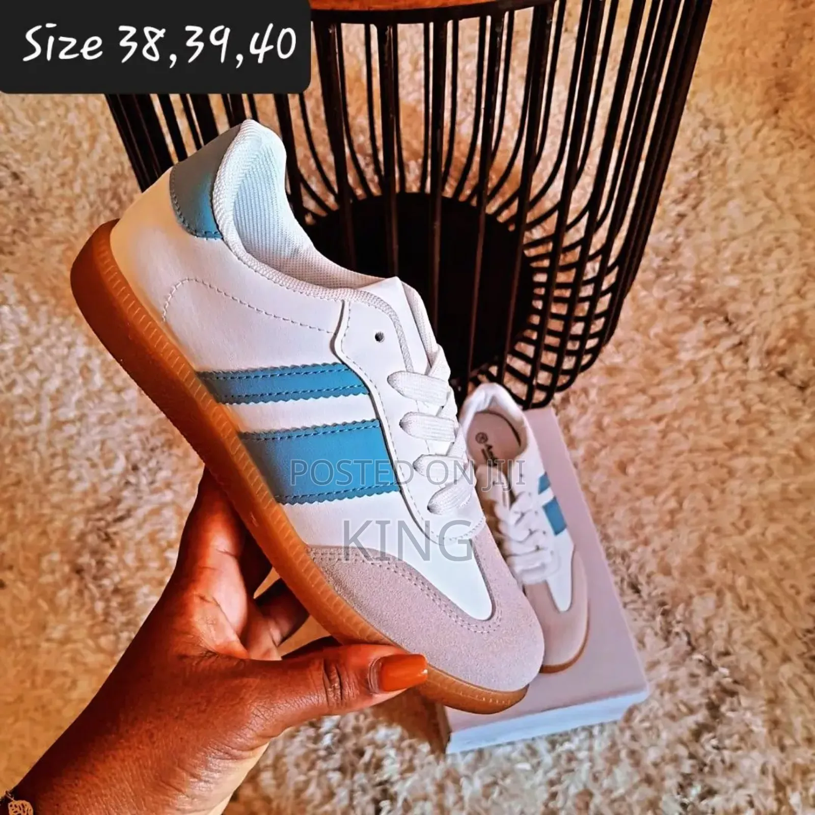 Verified Stylish Sneakers. Lit Samba