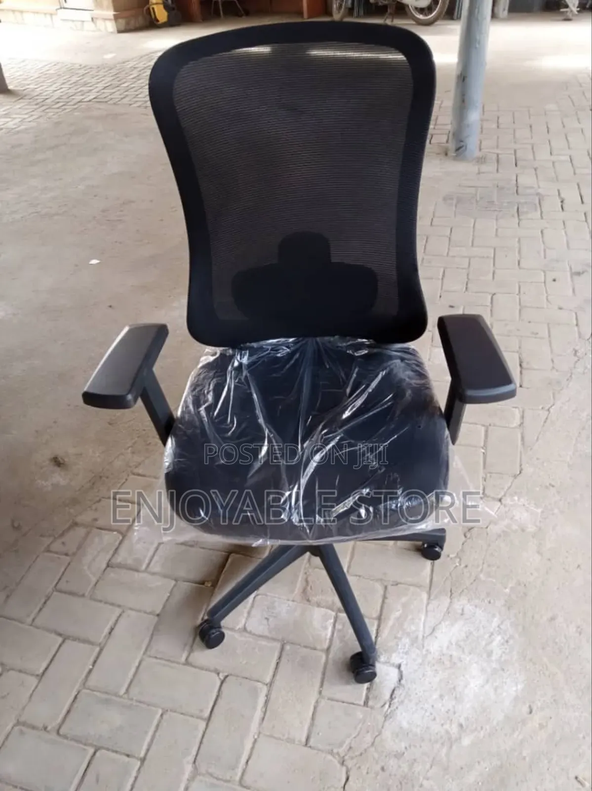 Office Chairs Midback