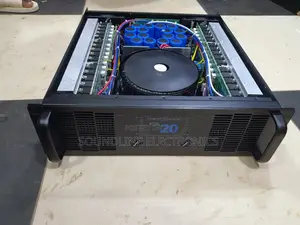 Power Amplifier Crest Audio (Ca20)
