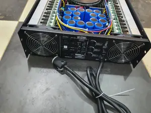 Power Amplifier Crest Audio (Ca20)