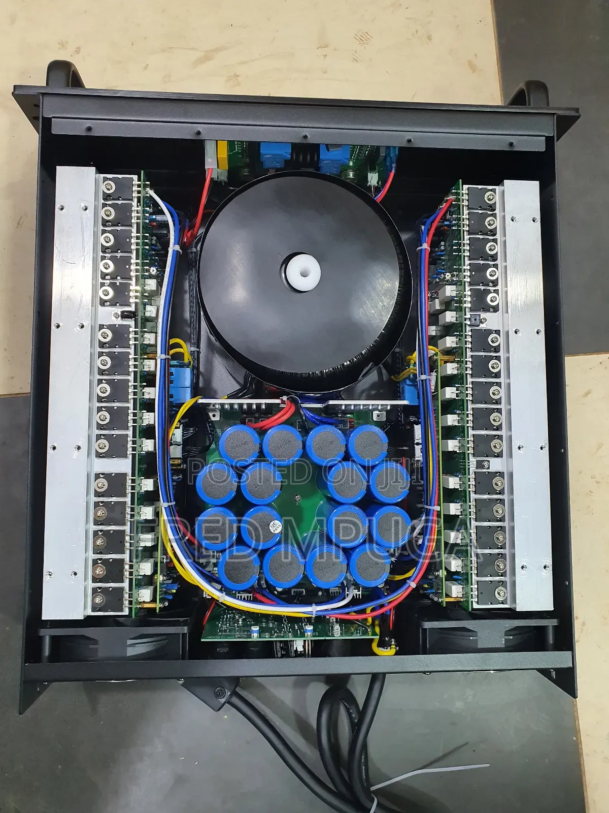 Power Amplifier Crest Audio (Ca20)