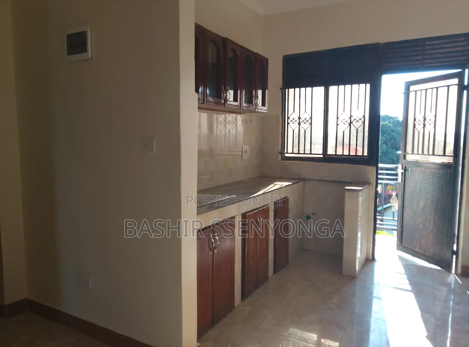 3bdrm Apartment in Makindye for rent