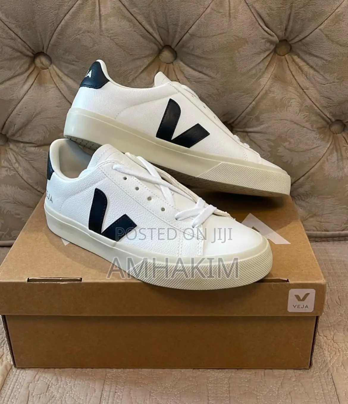 New Classic Veja Low Leathe Sneakers in Stock