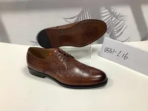 Men's Classic Leather Oxfords in Stock