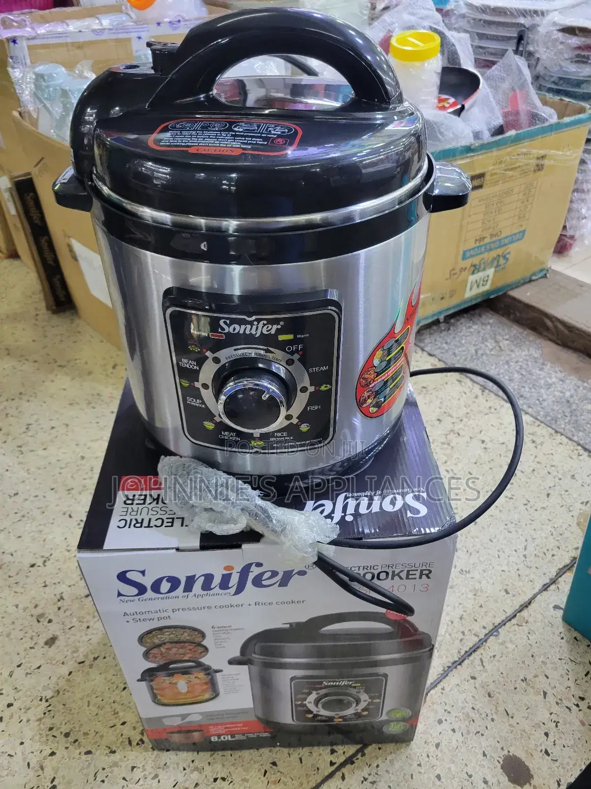 Sonifer Automatic Pressure Cooker 8L Capacity