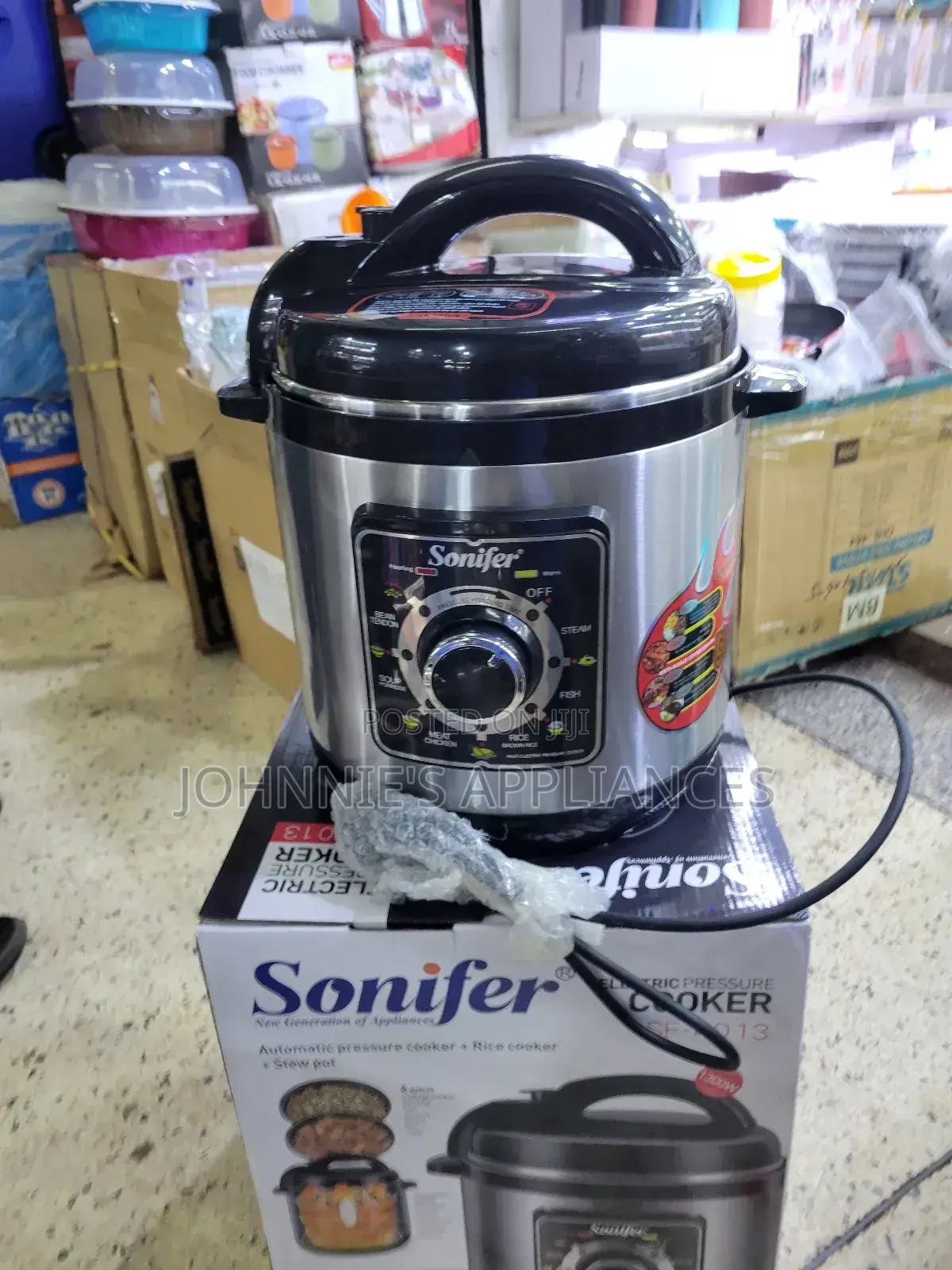 Sonifer Automatic Pressure Cooker 8L Capacity