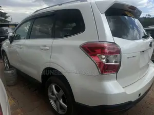 Subaru Forester 2014 White