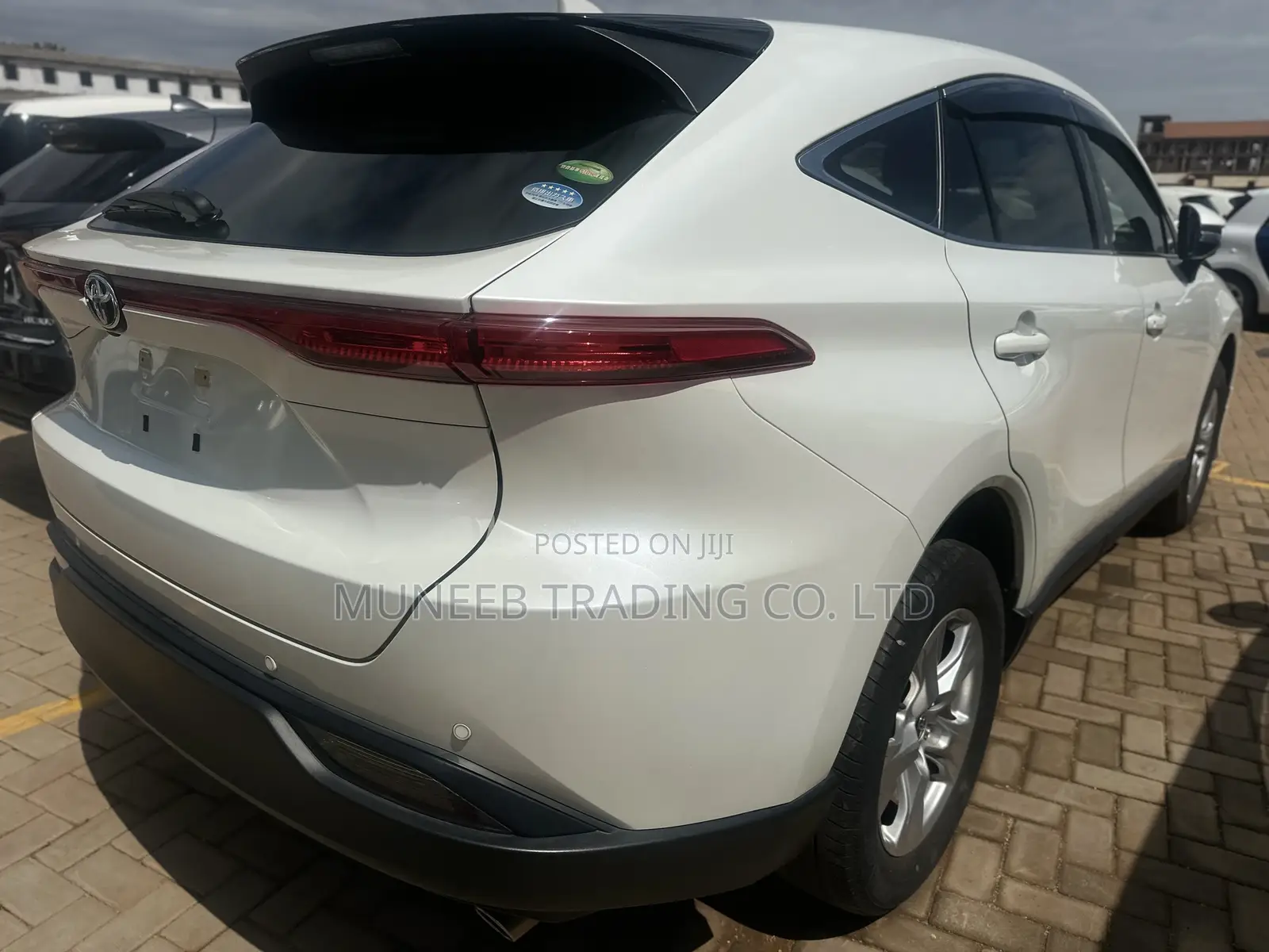 Toyota Harrier 2.0 2020 White