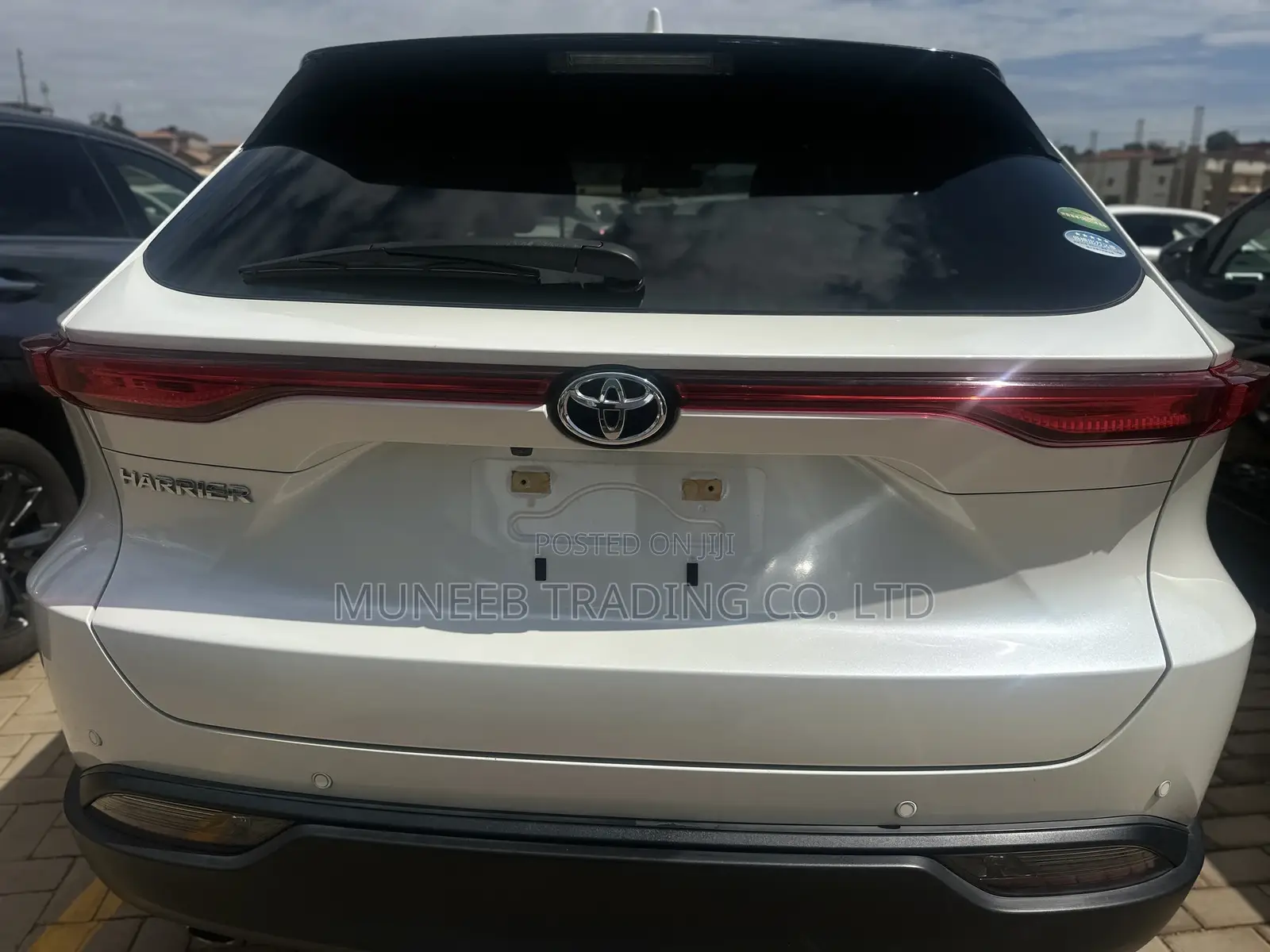 Toyota Harrier 2.0 2020 White