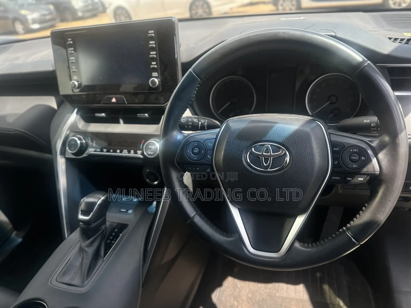 Toyota Harrier 2.0 2020 White