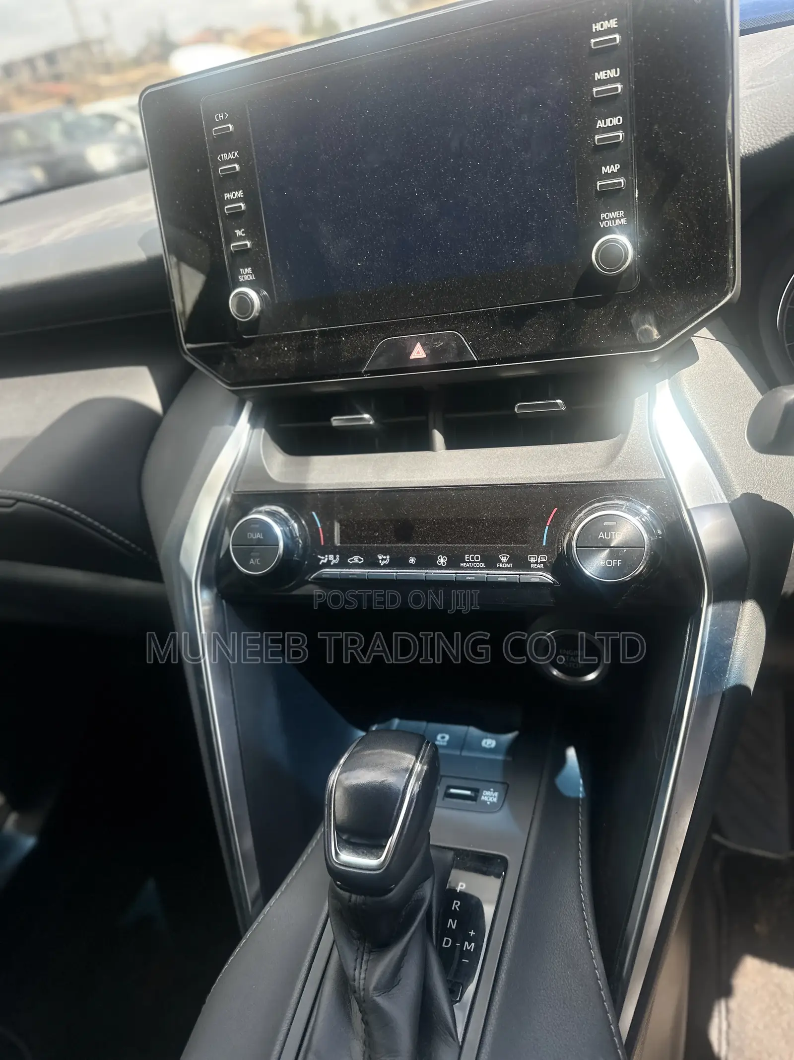 Toyota Harrier 2.0 2020 White