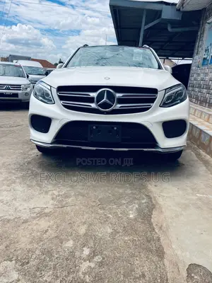 Mercedes-Benz GLE-Class GLE 350d 4MATIC 2018 White