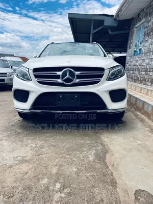 Mercedes-Benz GLE-Class GLE 350d 4MATIC 2018 White