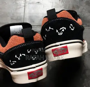 Vans X Disney Scar 100 Knu Skool Sneaker