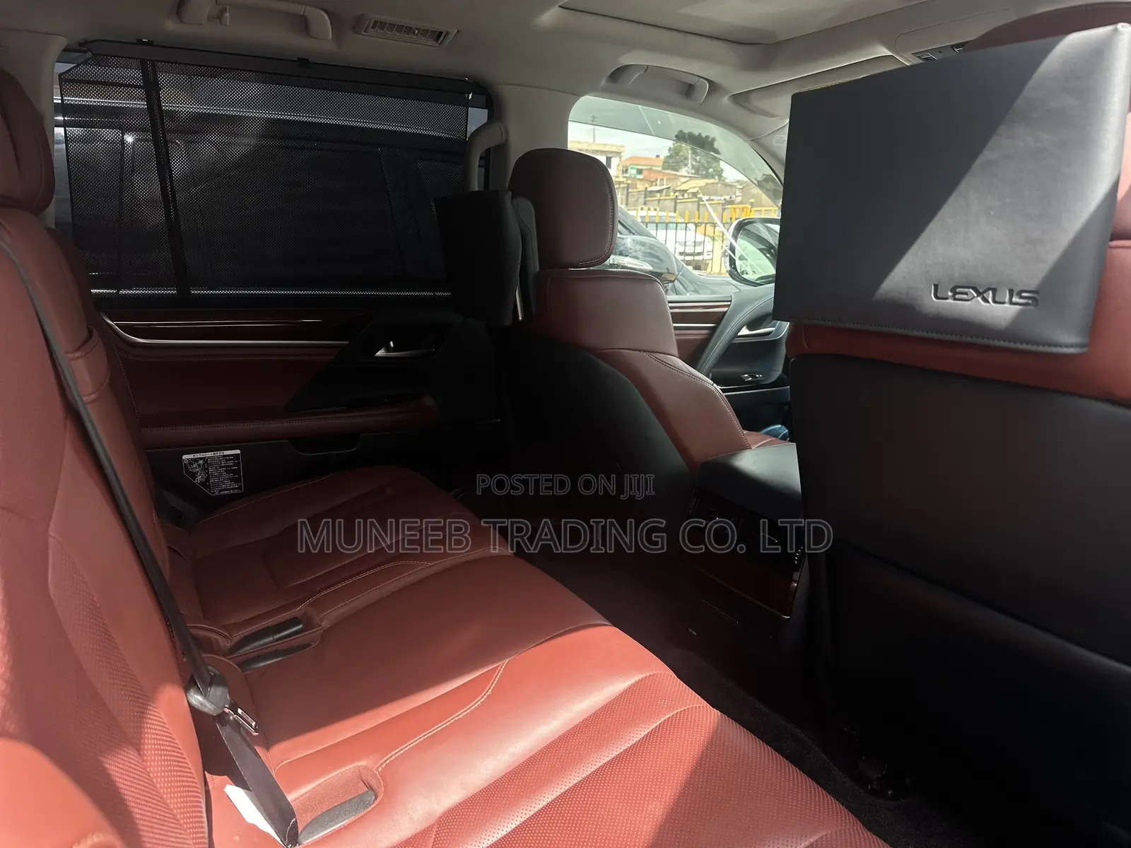 Lexus LX 570 AWD 2016 White